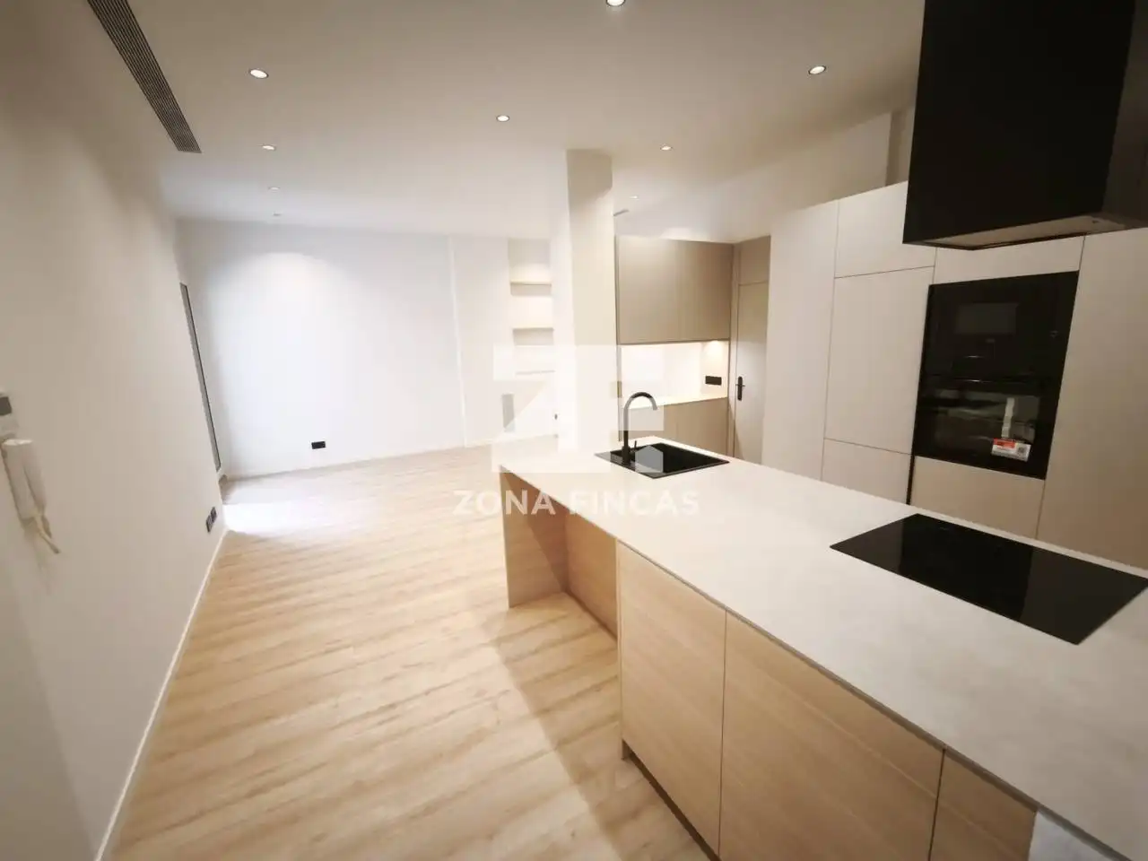 Cuina de Pis en venda en Badalona amb Aire condicionat, Calefacció i Parquet