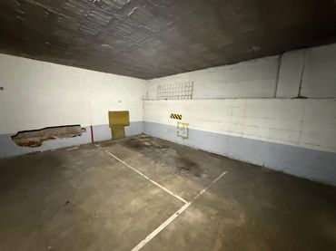 Motorradstellplatz zur Miete in CREU