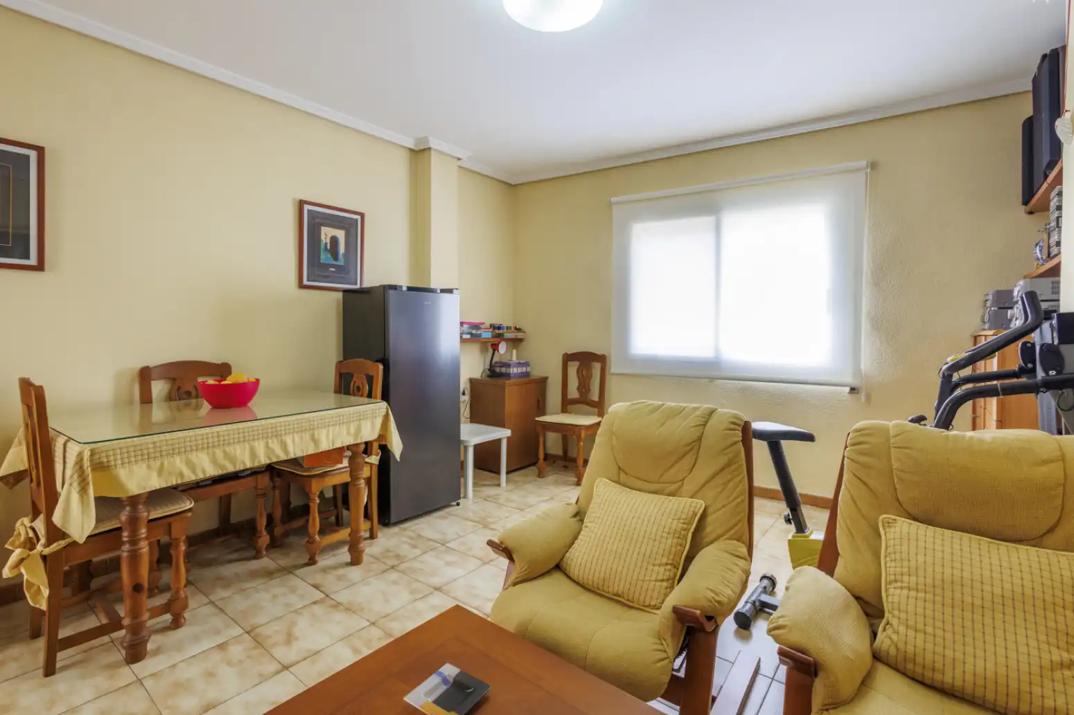 Wohnzimmer von Einfamilien-Reihenhaus zum Verkauf in Carlet mit Terrasse und Balkon