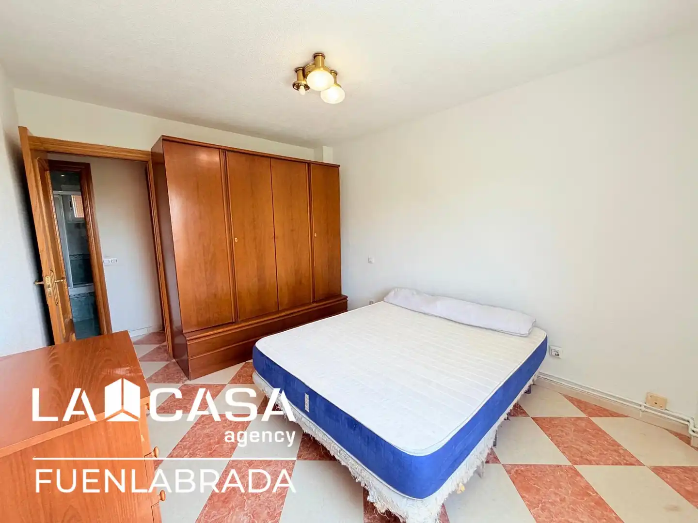 Habitación de Piso en venta en Fuenlabrada con Aire acondicionado, Calefacción y Terraza