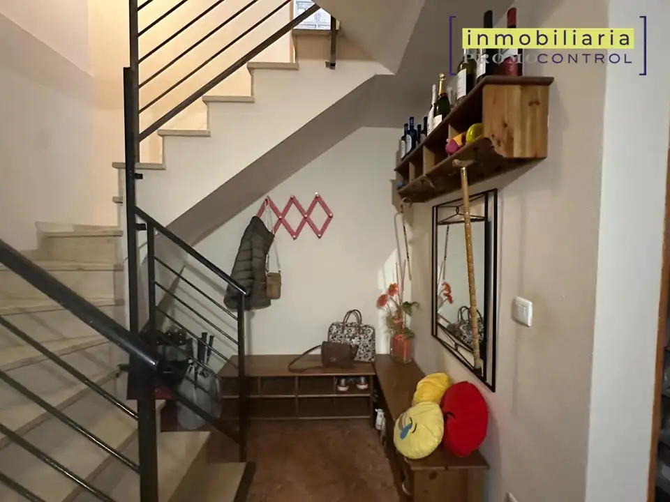 Casa adosada en venda en Zuera amb Calefacció, Jardí privat i Terrassa