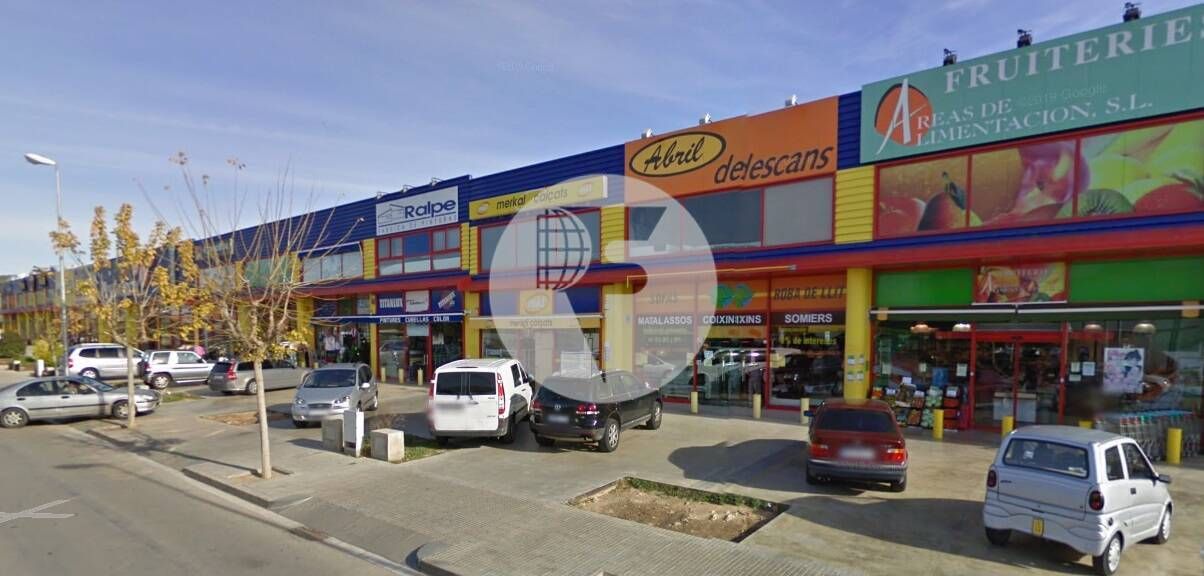 Premises for sale in Cubelles