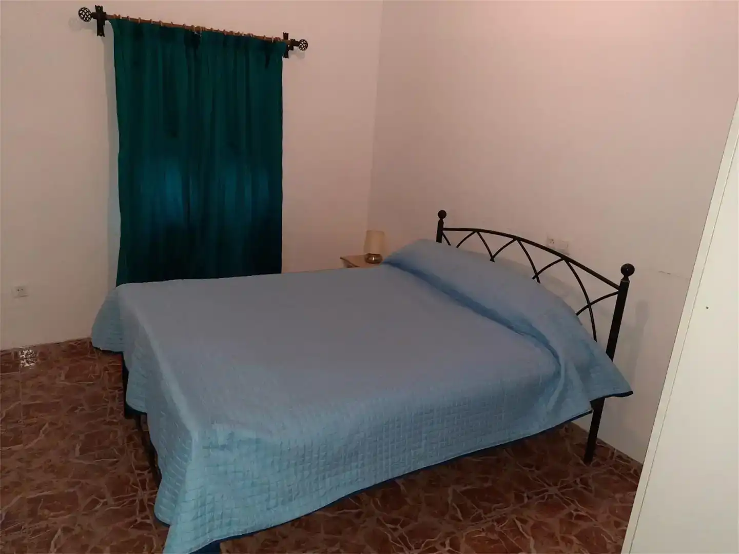 Dormitori de Finca rústica en venda en Belmez amb Aire condicionat, Jardí privat i Traster