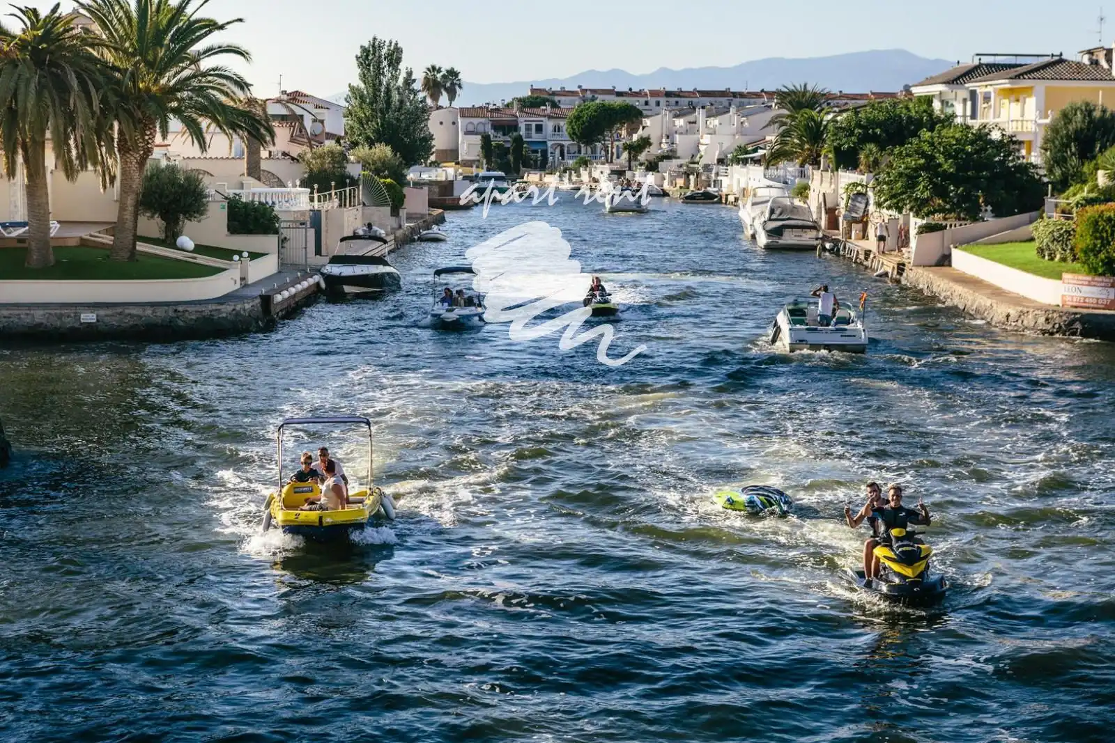 Vista exterior de Piso en venta en Empuriabrava con Aire acondicionado, Calefacción y Terraza
