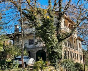 Vista exterior de Casa o xalet en venda en Arenas de San Pedro amb Terrassa, Traster i Balcó