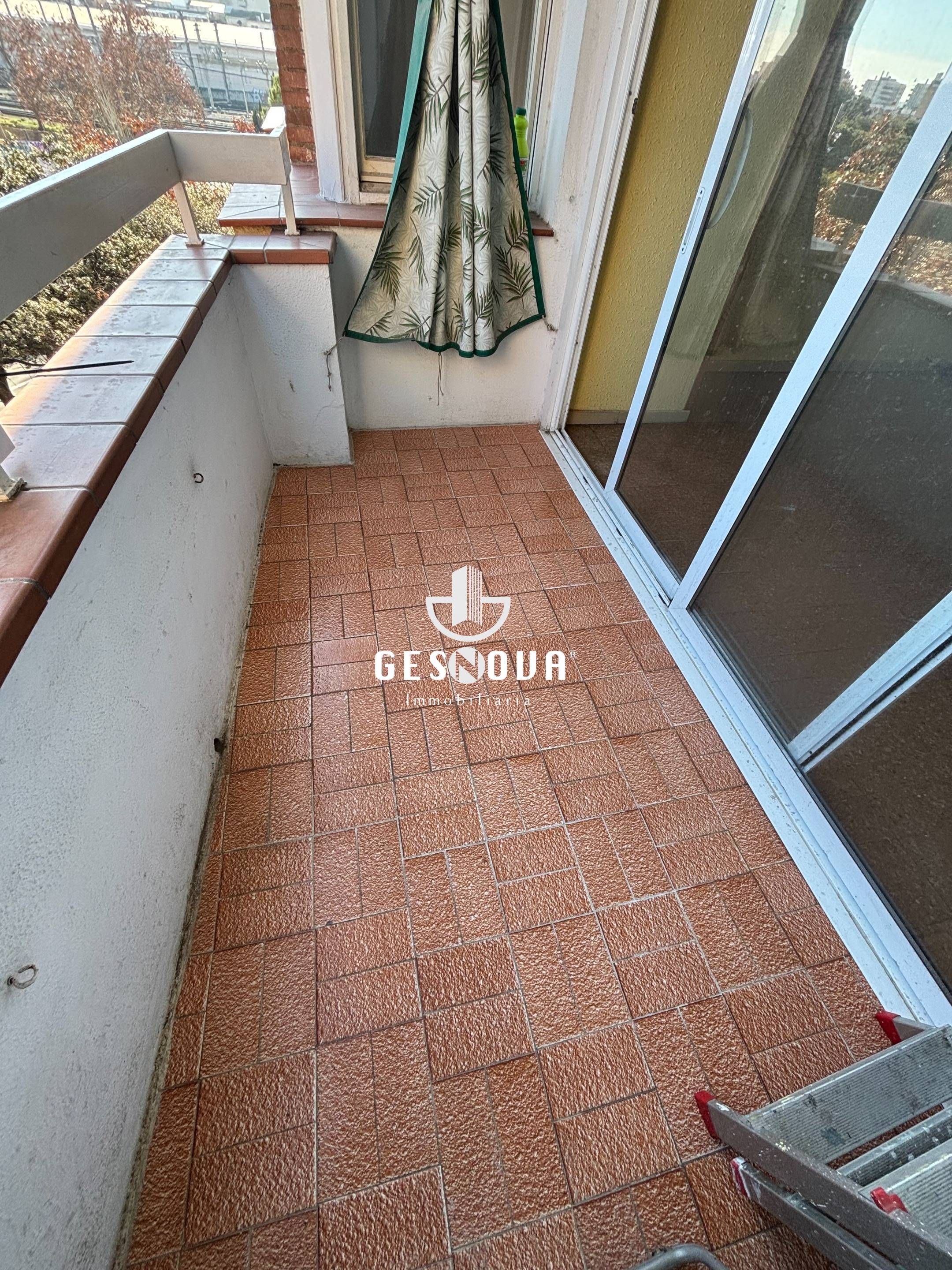 Balcony of Flat for sale in L'Hospitalet de Llobregat  with Balcony