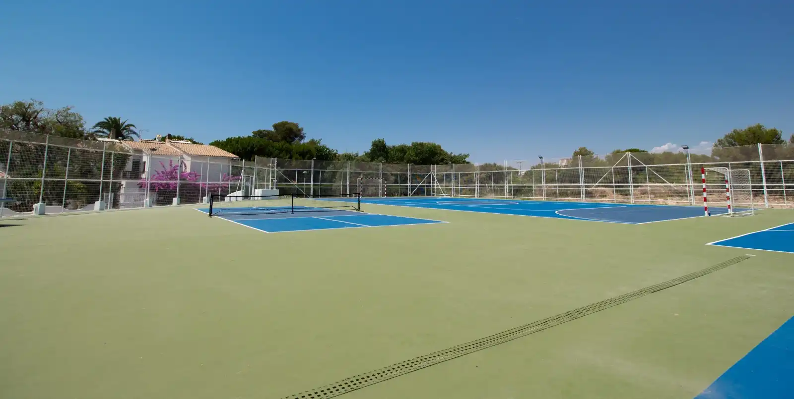 Jardí de Casa o xalet en venda en Calafell amb Aire condicionat, Calefacció i Jardí privat