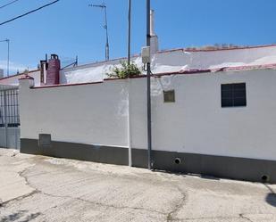 Vista exterior de Casa o xalet en venda en Épila amb Terrassa