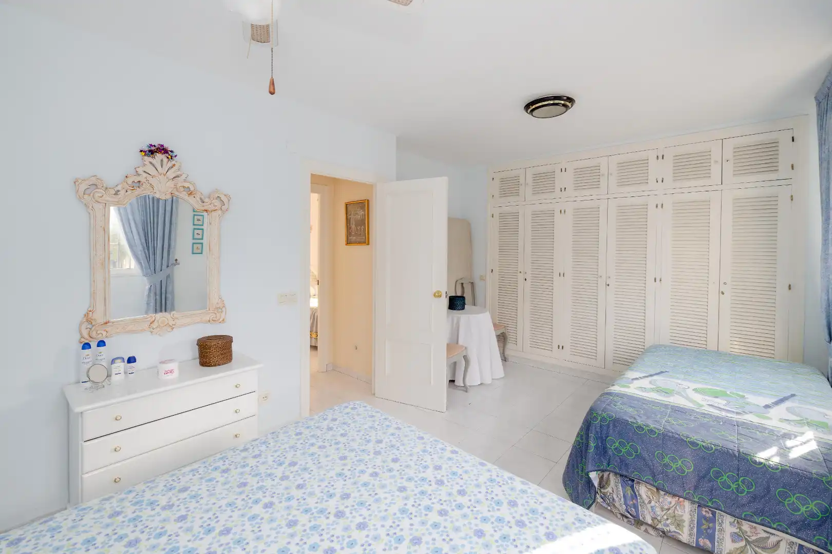 Bedroom of Flat for sale in Marbella  with Community pool