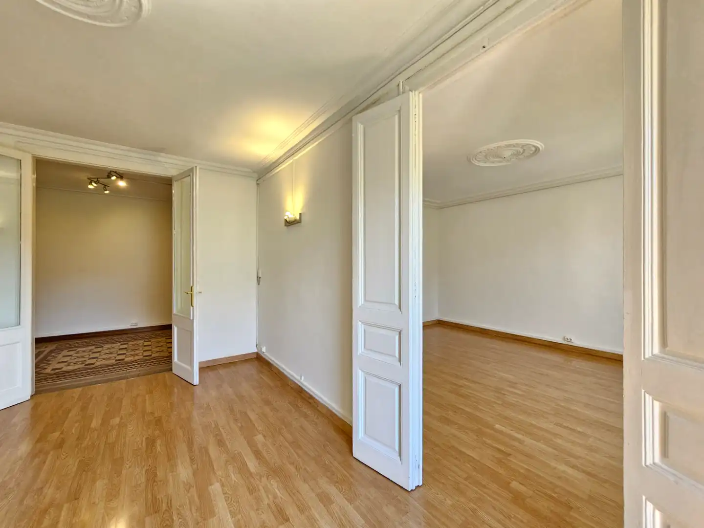 Habitación de Oficina de alquiler en Barcelona con Aire acondicionado, Calefacción y Balcón