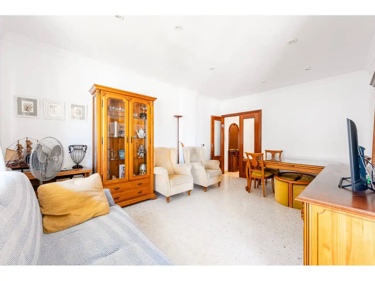 Piso con piscina en venta en Torre del Mar, imagen 3