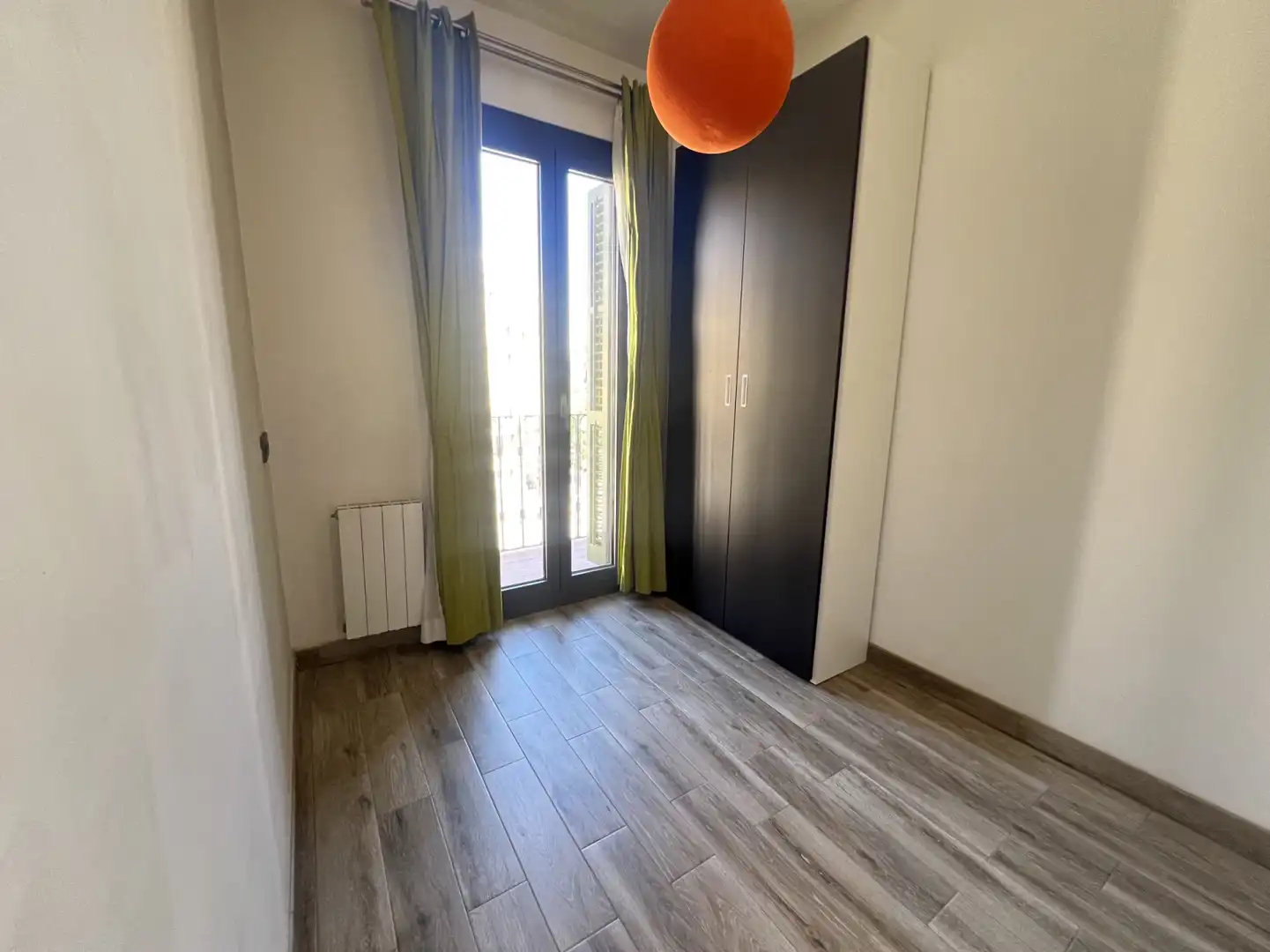 Habitación de Piso en venta en Barcelona con Calefacción, Parquet y Balcón