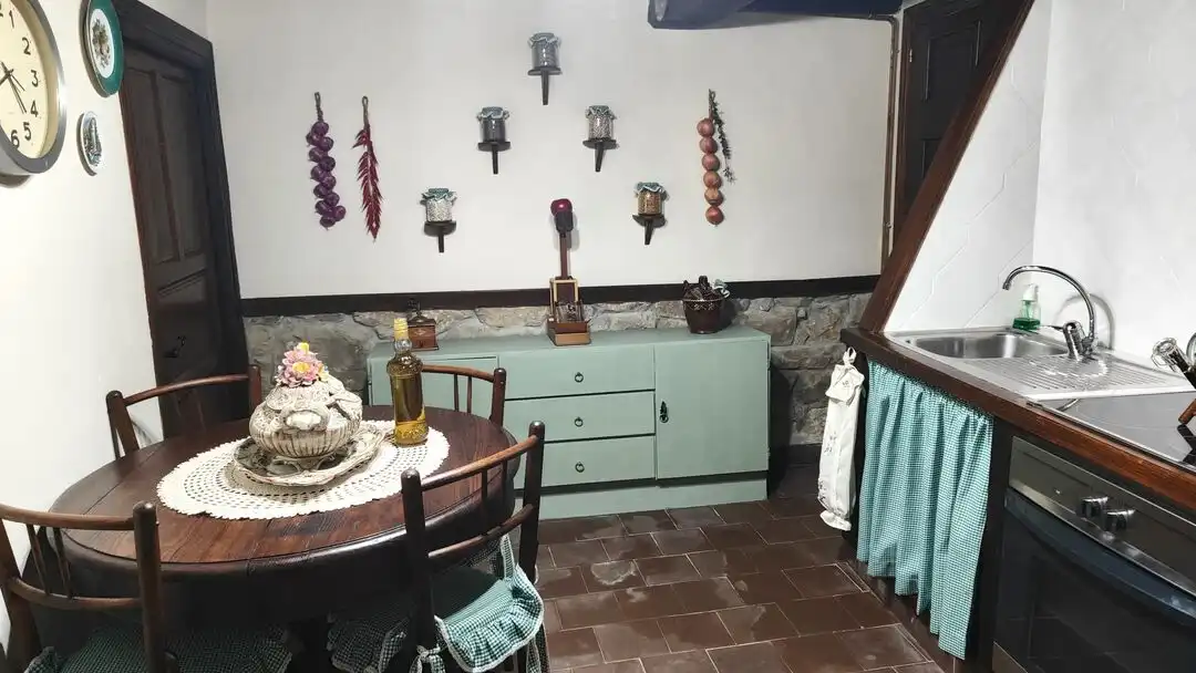Menjador de Casa o xalet en venda en Los Tojos  amb Calefacció i Moblat