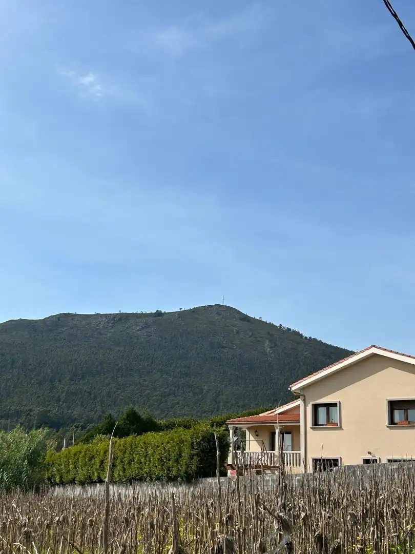 Vista exterior de Casa o xalet en venda en A Pobra do Caramiñal amb Calefacció, Terrassa i Traster