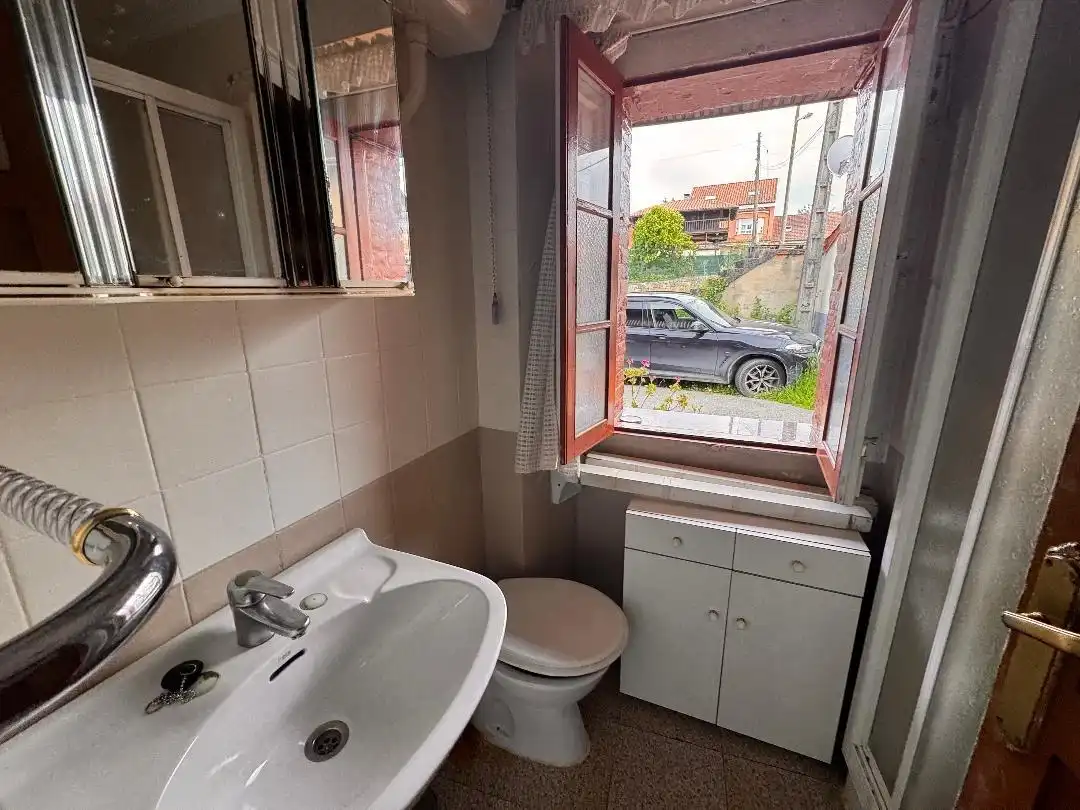 Badezimmer von Haus oder Chalet zum Verkauf in Oviedo  mit Terrasse