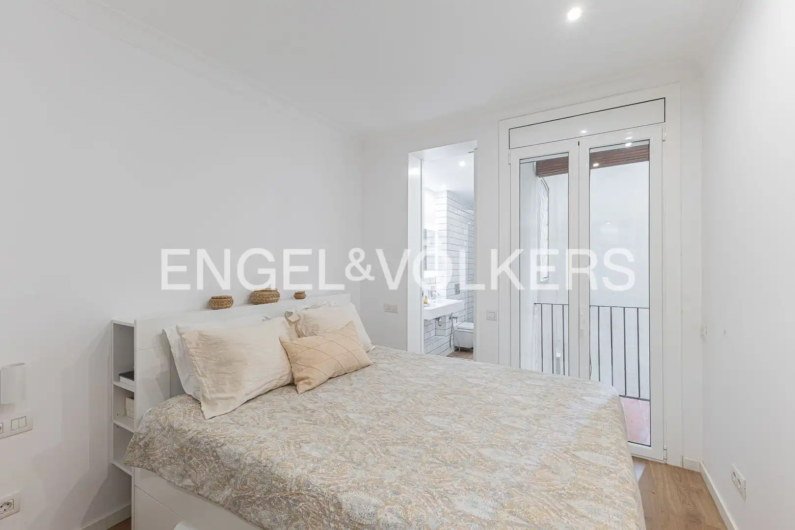 Habitación de Piso en venta en Barcelona con Calefacción, Parquet y Balcón