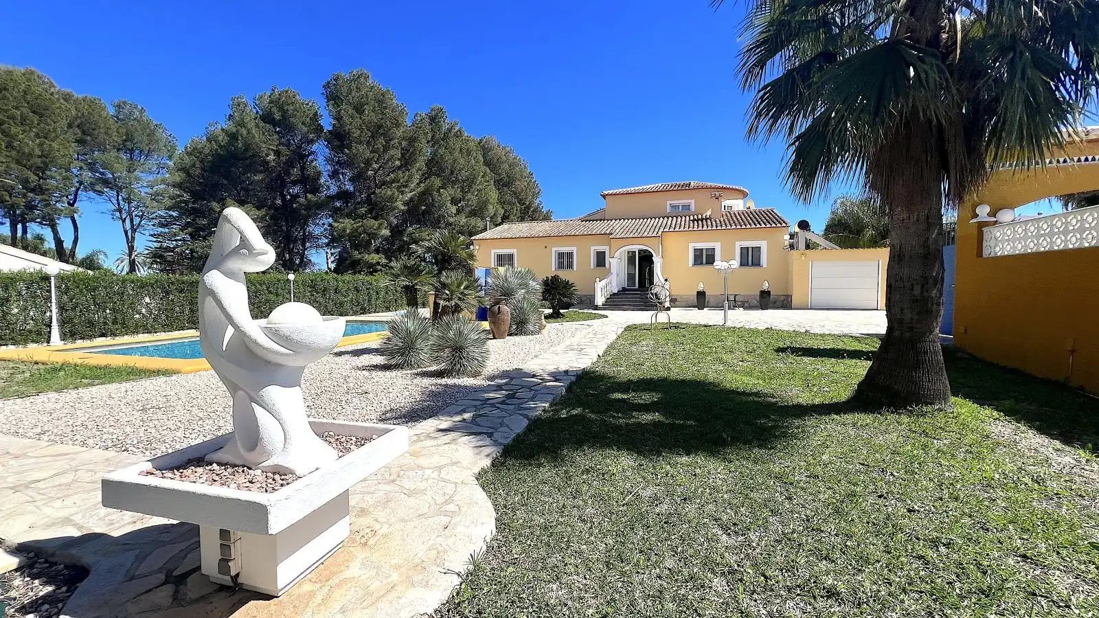 Chalet con piscina en venta en El Montgó, imagen 4