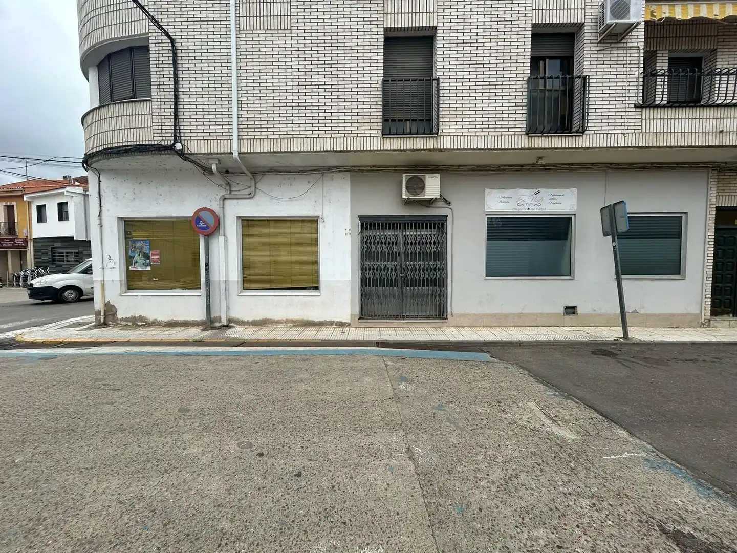 Business premises for sale in Moraleja