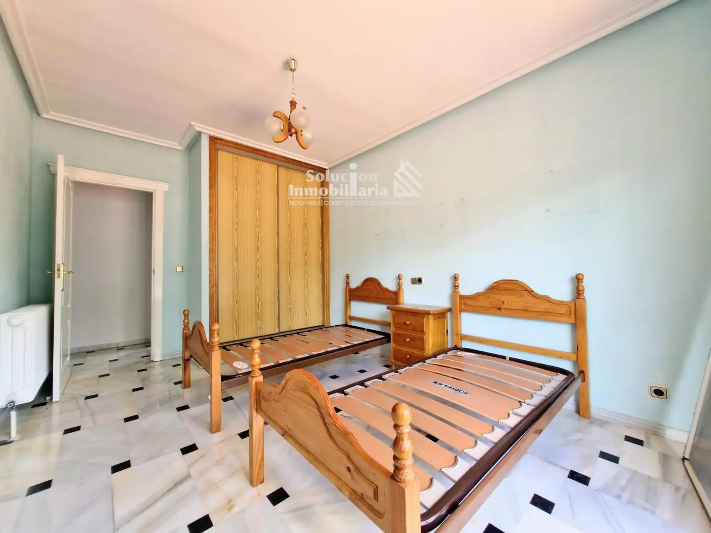 Schlafzimmer von Einfamilien-Reihenhaus zum Verkauf in Alba de Tormes mit Heizung, Abstellraum und Schwimmbad