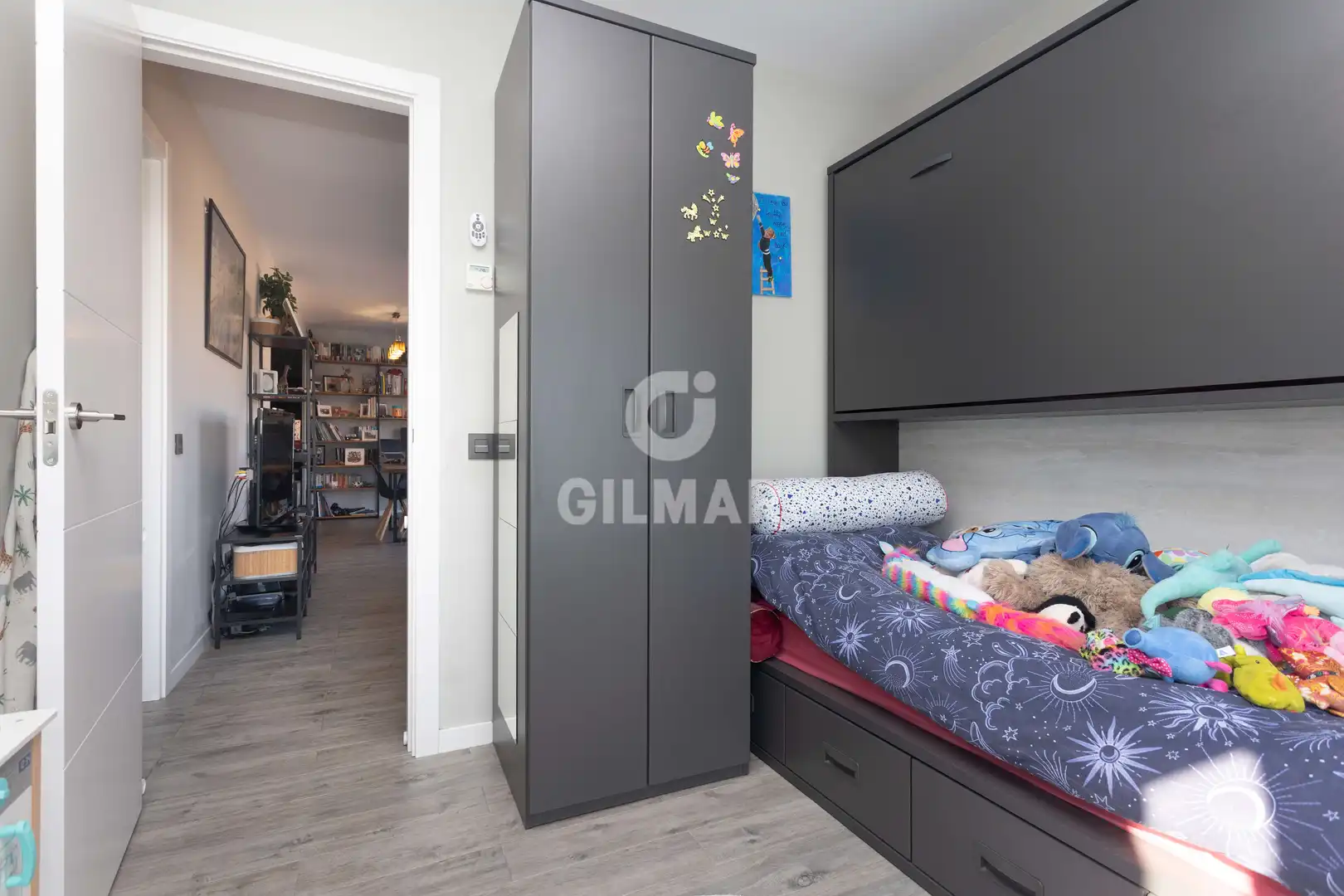 Bedroom of Attic for sale in Madrid  with Heating, Private garden and Storage room