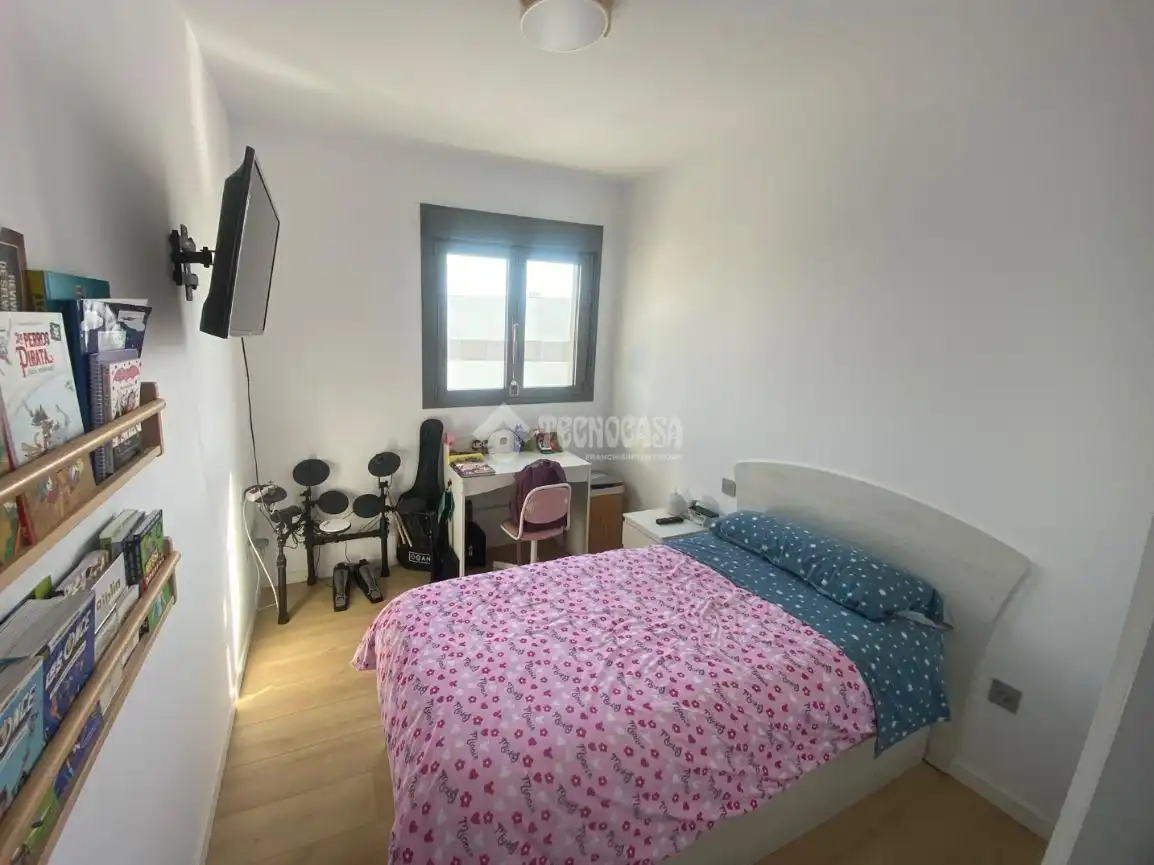 Piso con piscina en venta en Av. Manuel Clavero Arévalo, imagen 6