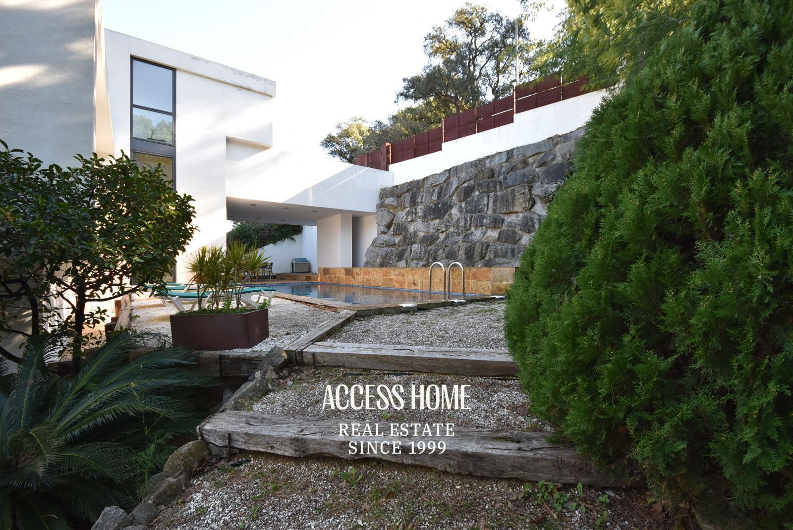Vista exterior de Casa o xalet en venda en Cabrils amb Calefacció i Piscina