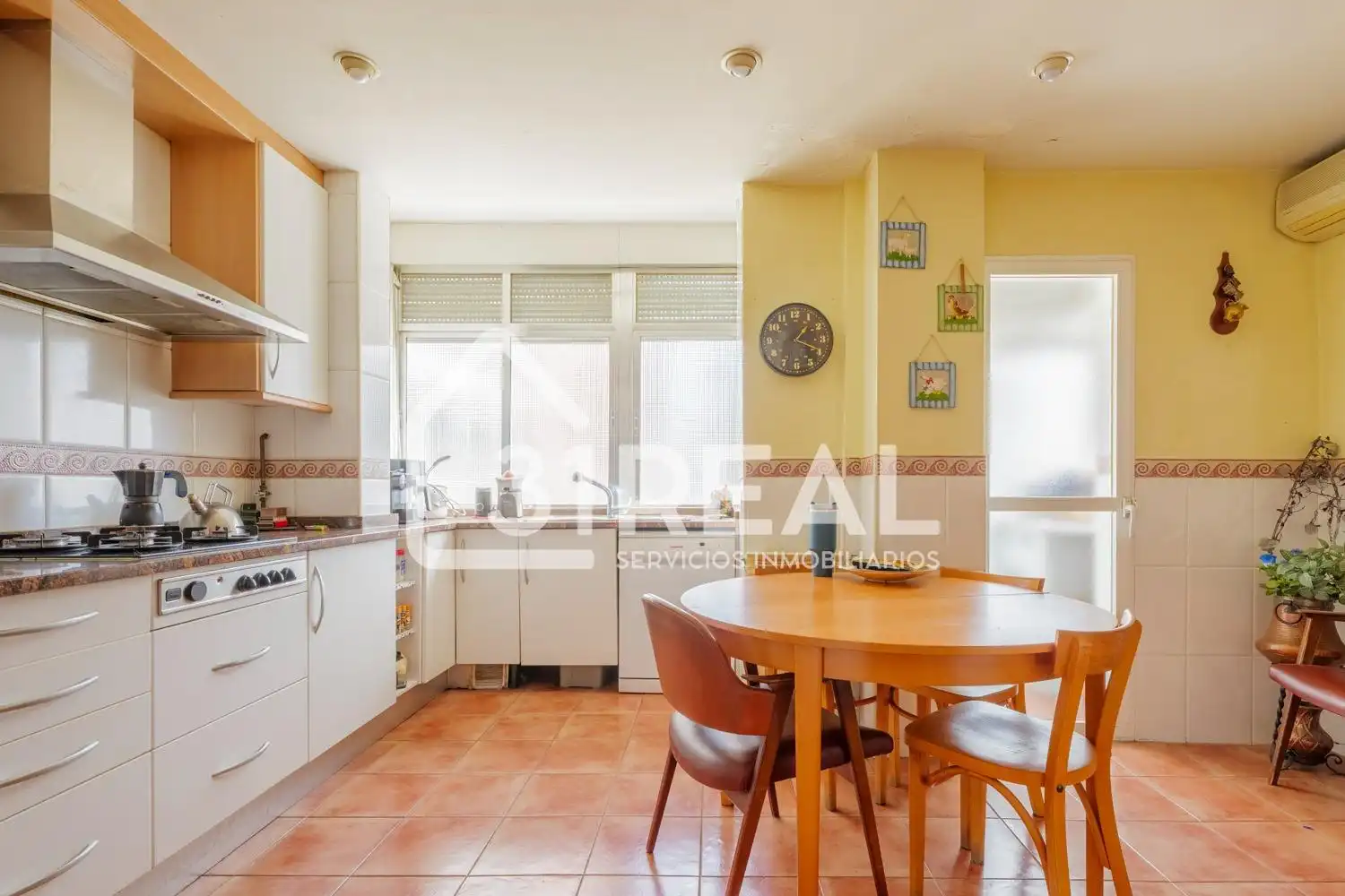 Kitchen of Flat for sale in Madrid  with Air Conditioner, Heating and Parquet flooring