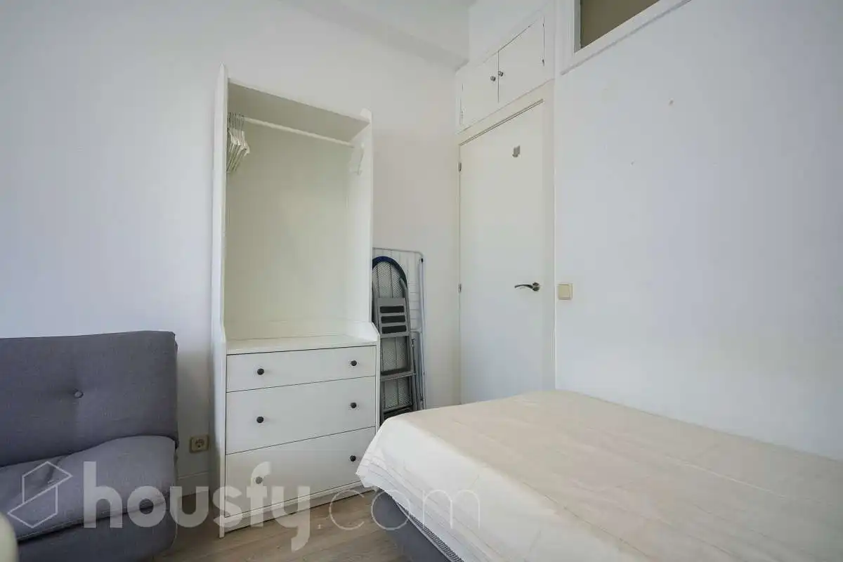 Bedroom of Study for sale in Madrid  with Air Conditioner and Heating