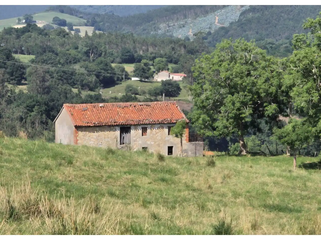 Vista exterior de Casa o chalet en venta en Entrambasaguas con Jardín privado