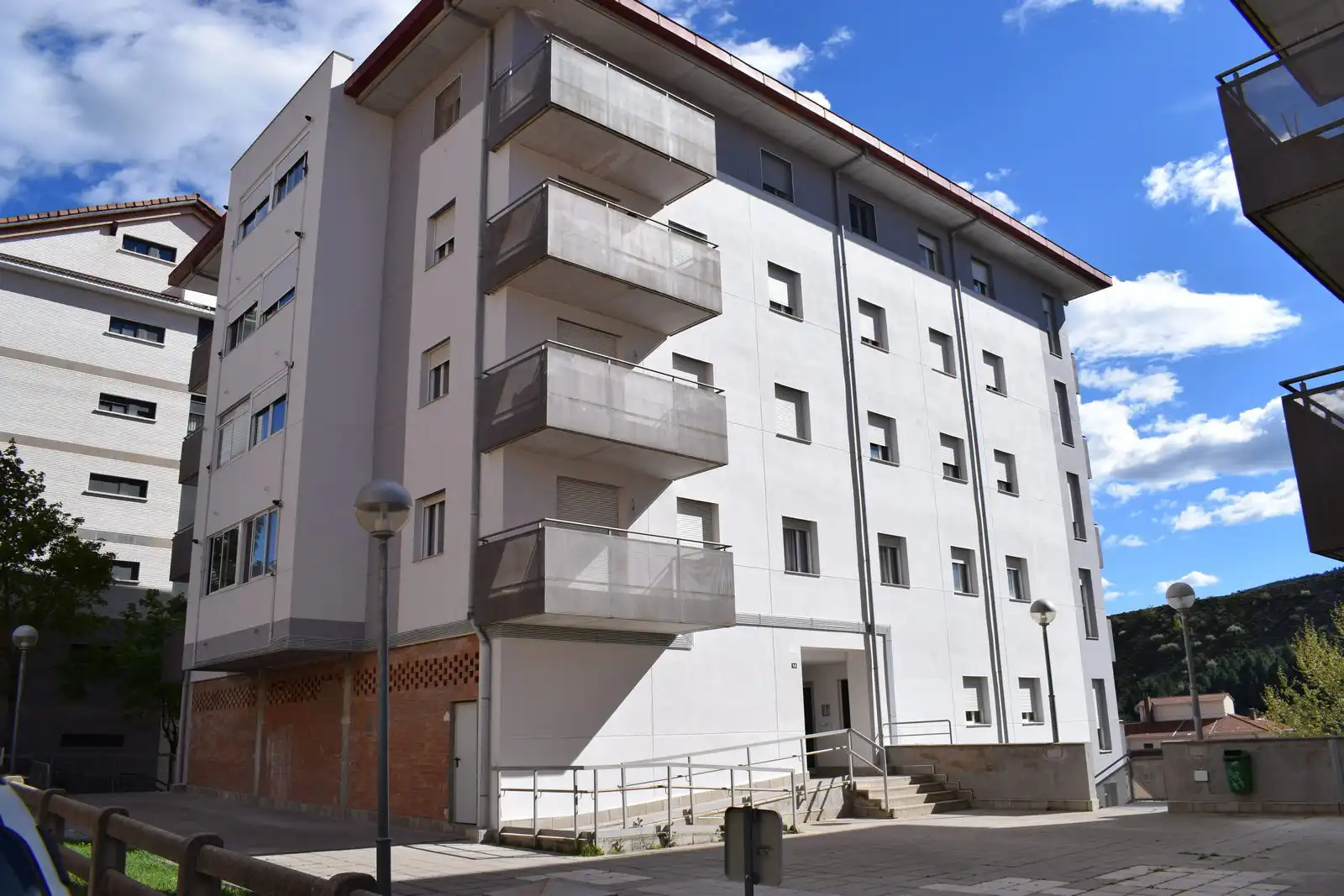 Vista exterior de Piso en venta en Sabiñánigo con Trastero y Balcón