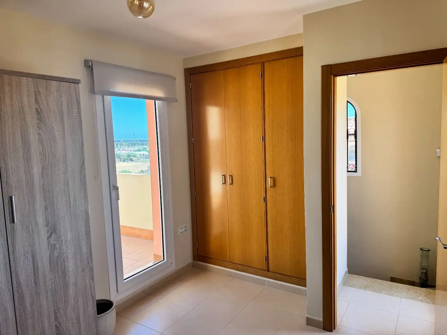 Dormitori de Casa adosada en venda en Vélez-Málaga amb Aire condicionat, Jardí privat i Parquet