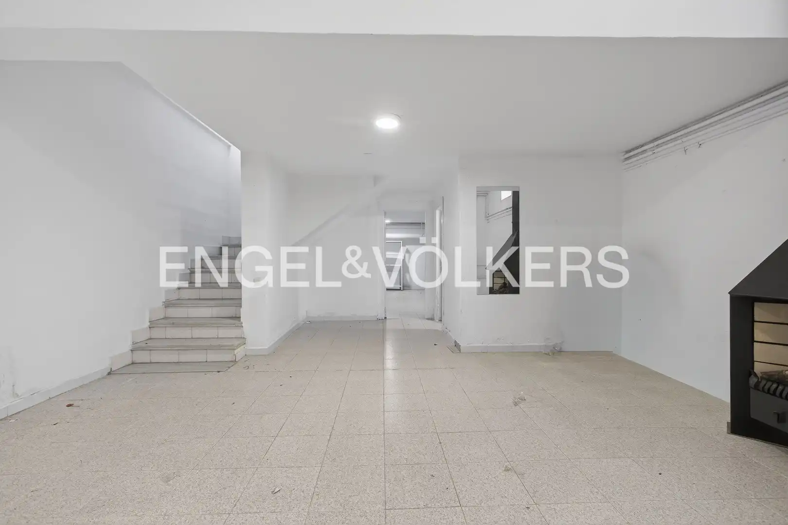 Houses for sale in Tomares  with Air Conditioner, Heating and Private garden