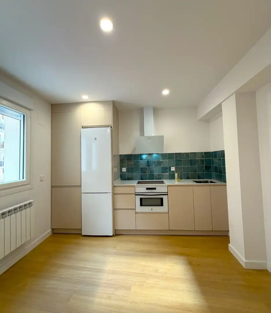 Kitchen of Flat for sale in  Logroño  with Heating and Parquet flooring