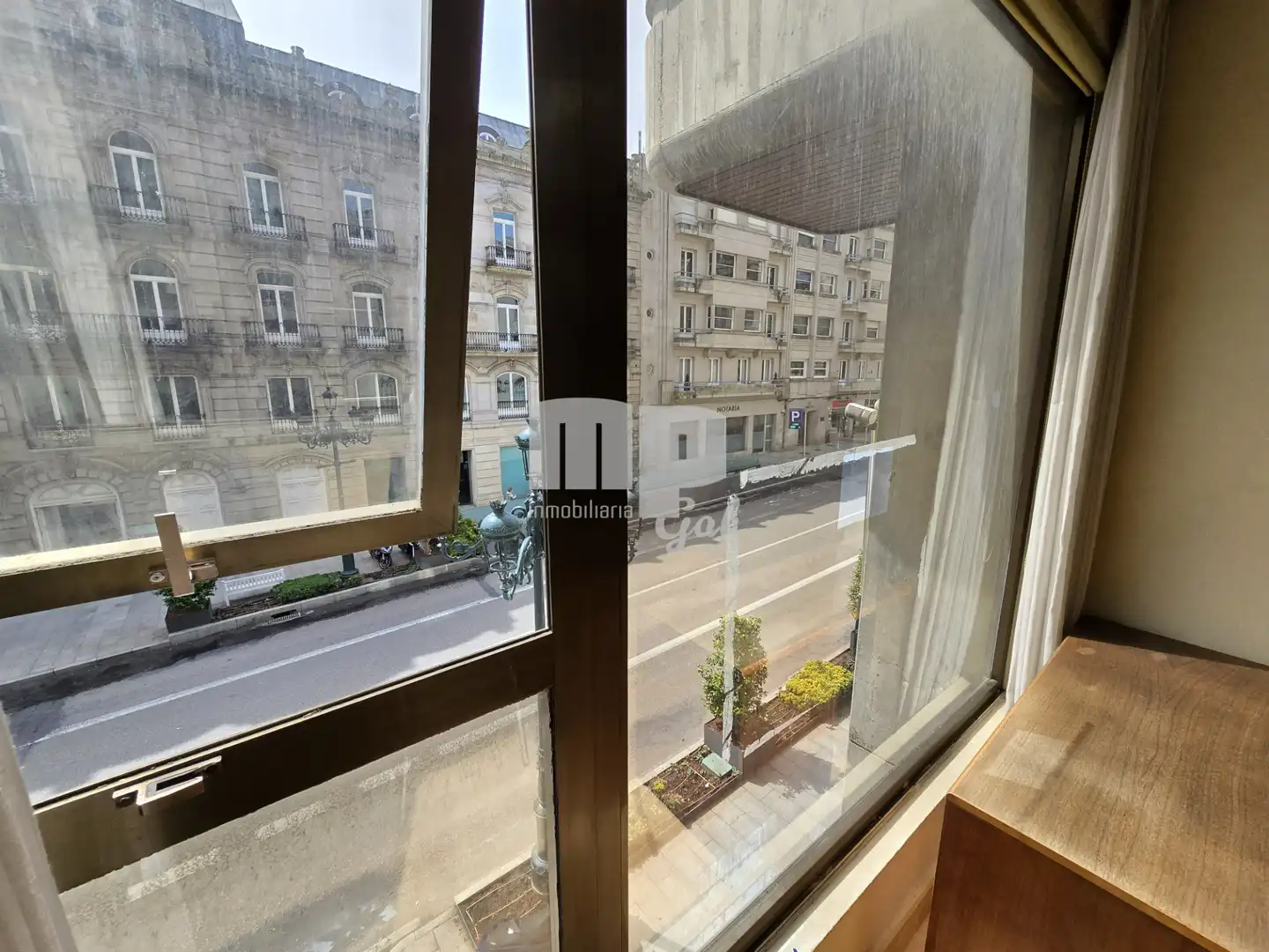 Vista exterior de Oficina en venta en Vigo  con Calefacción