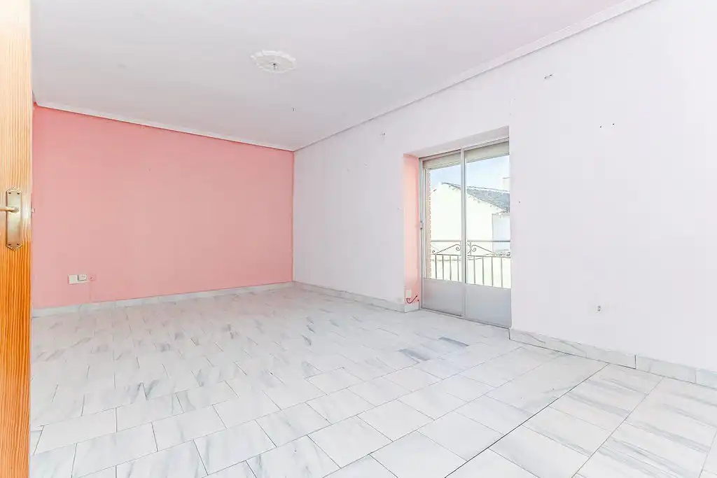 Detached homes for sale in Valdepeñas