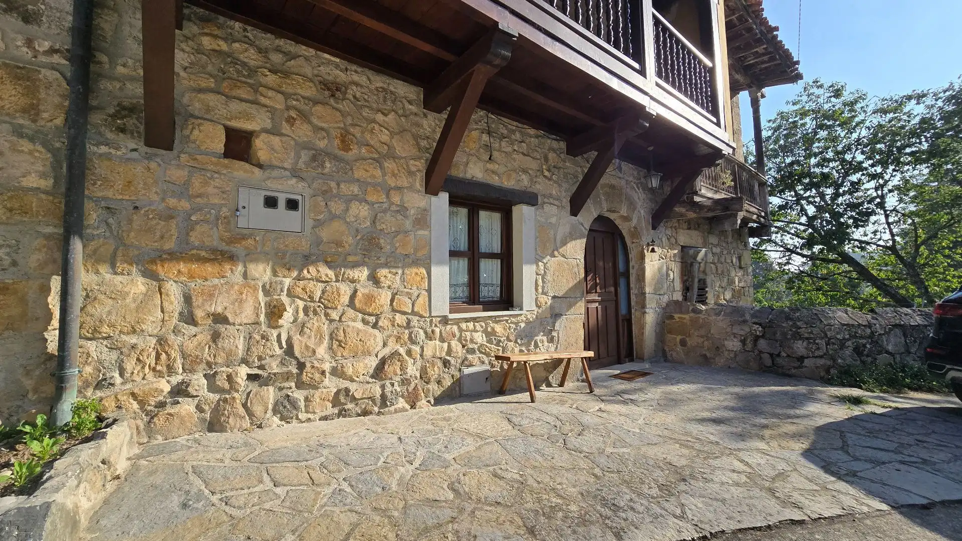 Vista exterior de Casa o xalet en venda en Llanes amb Calefacció