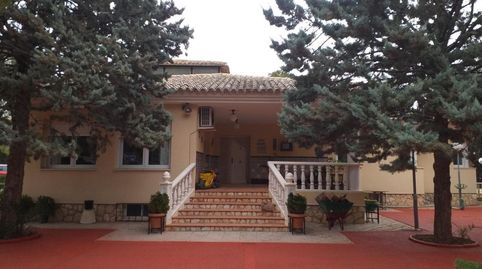 CHALET  INPRESIONANTE CON PISCINA EN YECLA, image 3