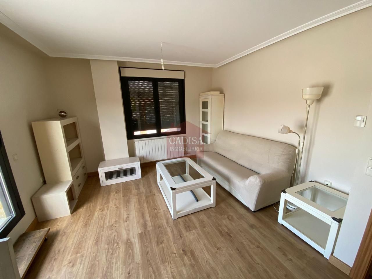 Sala d'estar de Àtic en venda en Salamanca Capital amb Calefacció, Terrassa i Moblat