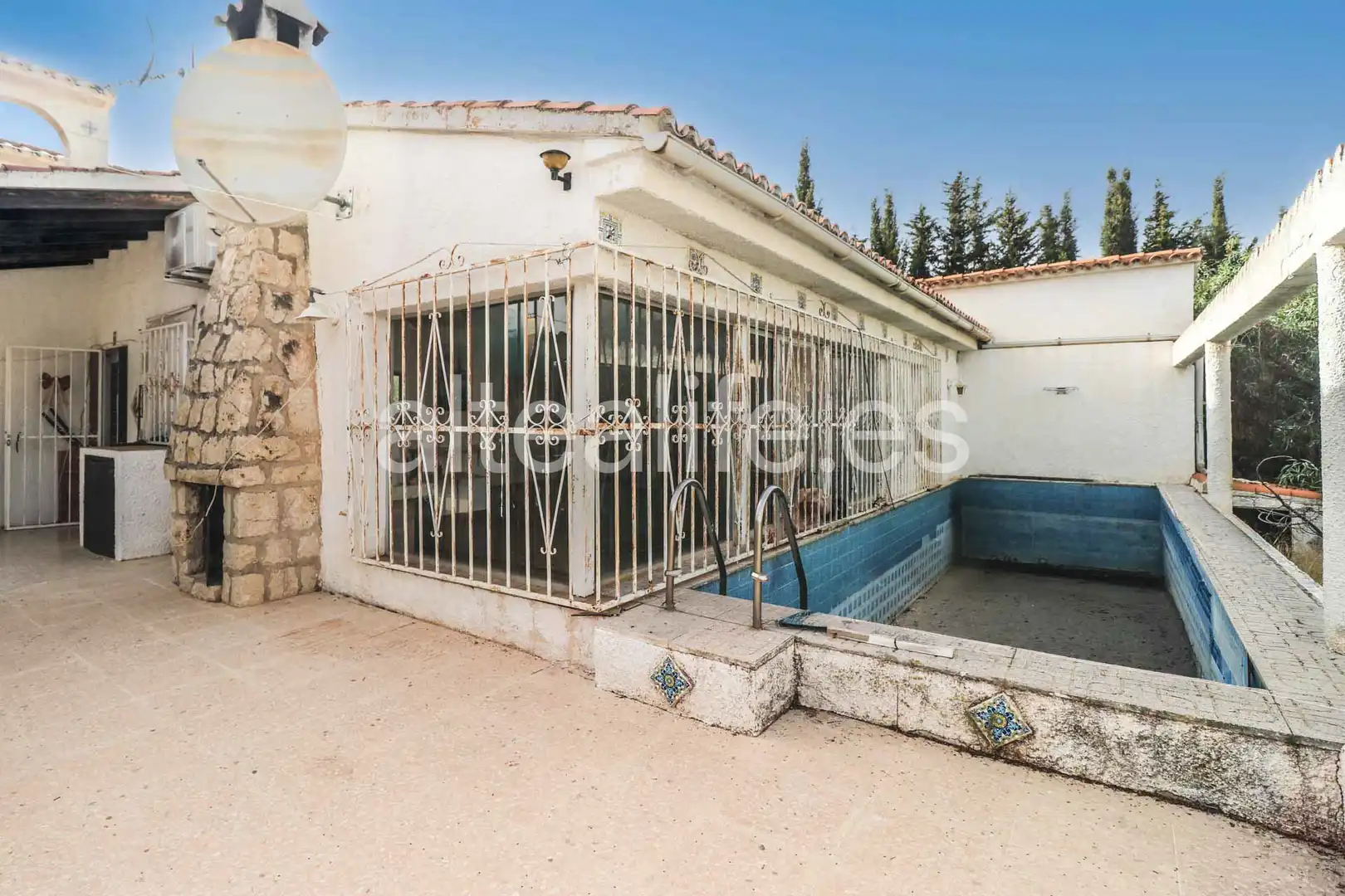 Vista exterior de Casa o chalet en venta en La Nucia con Aire acondicionado, Jardín privado y Terraza