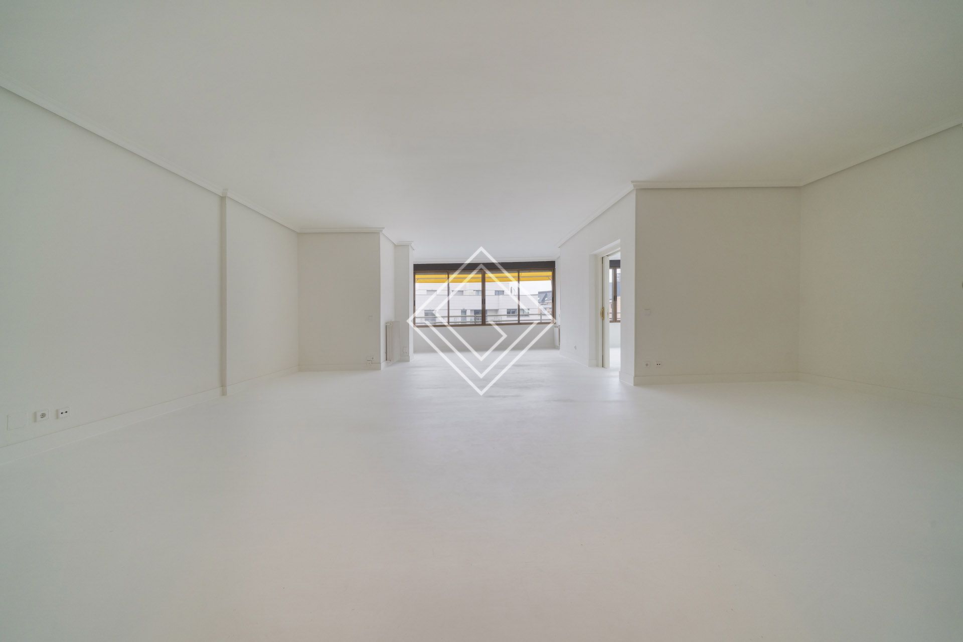 Flat to rent in  Madrid Capital  with Air Conditioner and Community pool