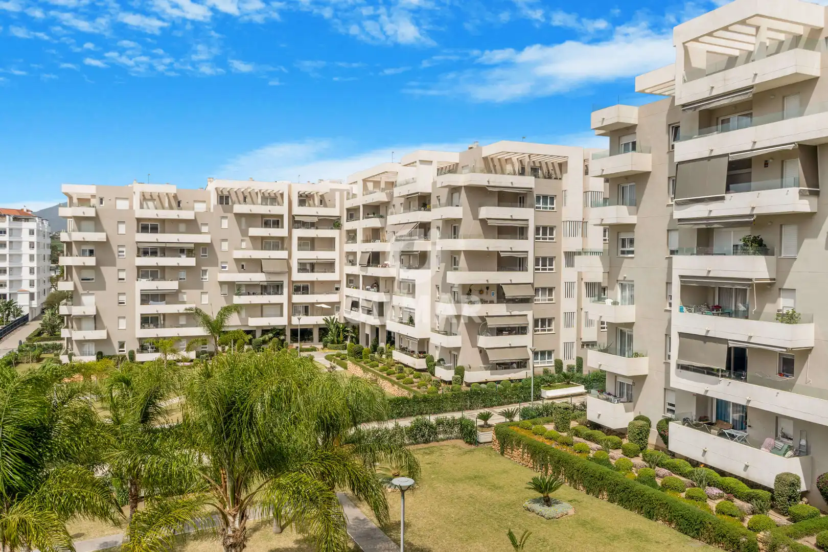 Vista exterior de Apartament en venda en Marbella amb Calefacció, Traster i Piscina