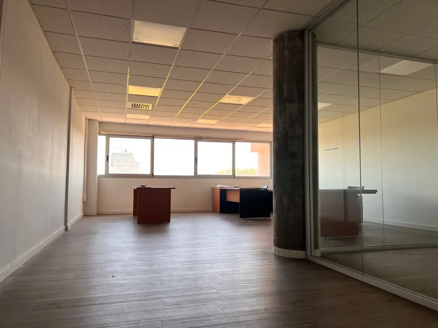 Bureau avec ascenseur à louer à Carrer de Francesc Layret, imagen 2