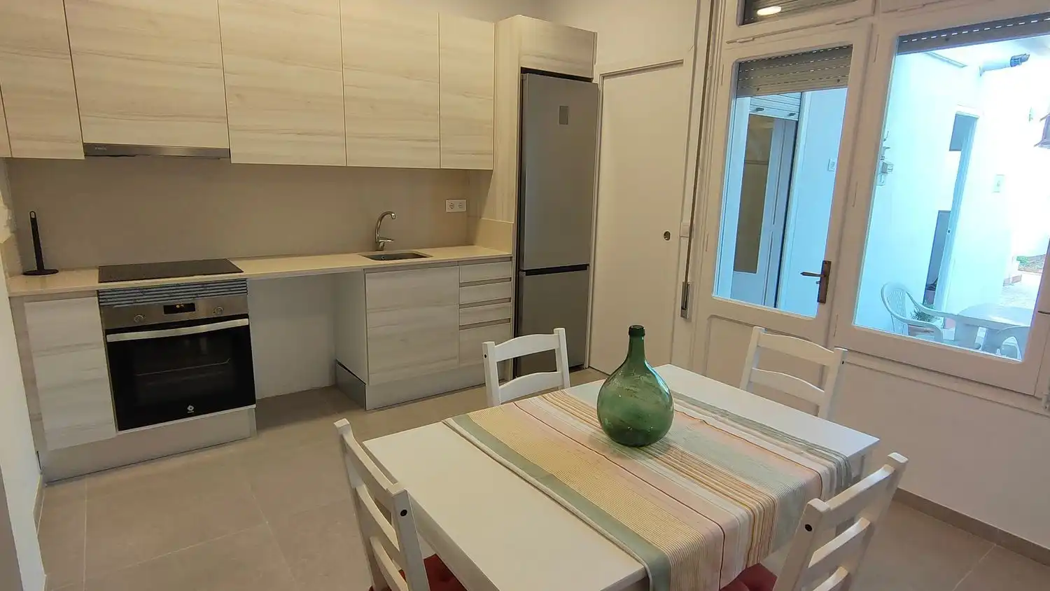 Cuina de Casa o xalet de lloguer en Terrassa amb Jardí privat, Terrassa i Moblat