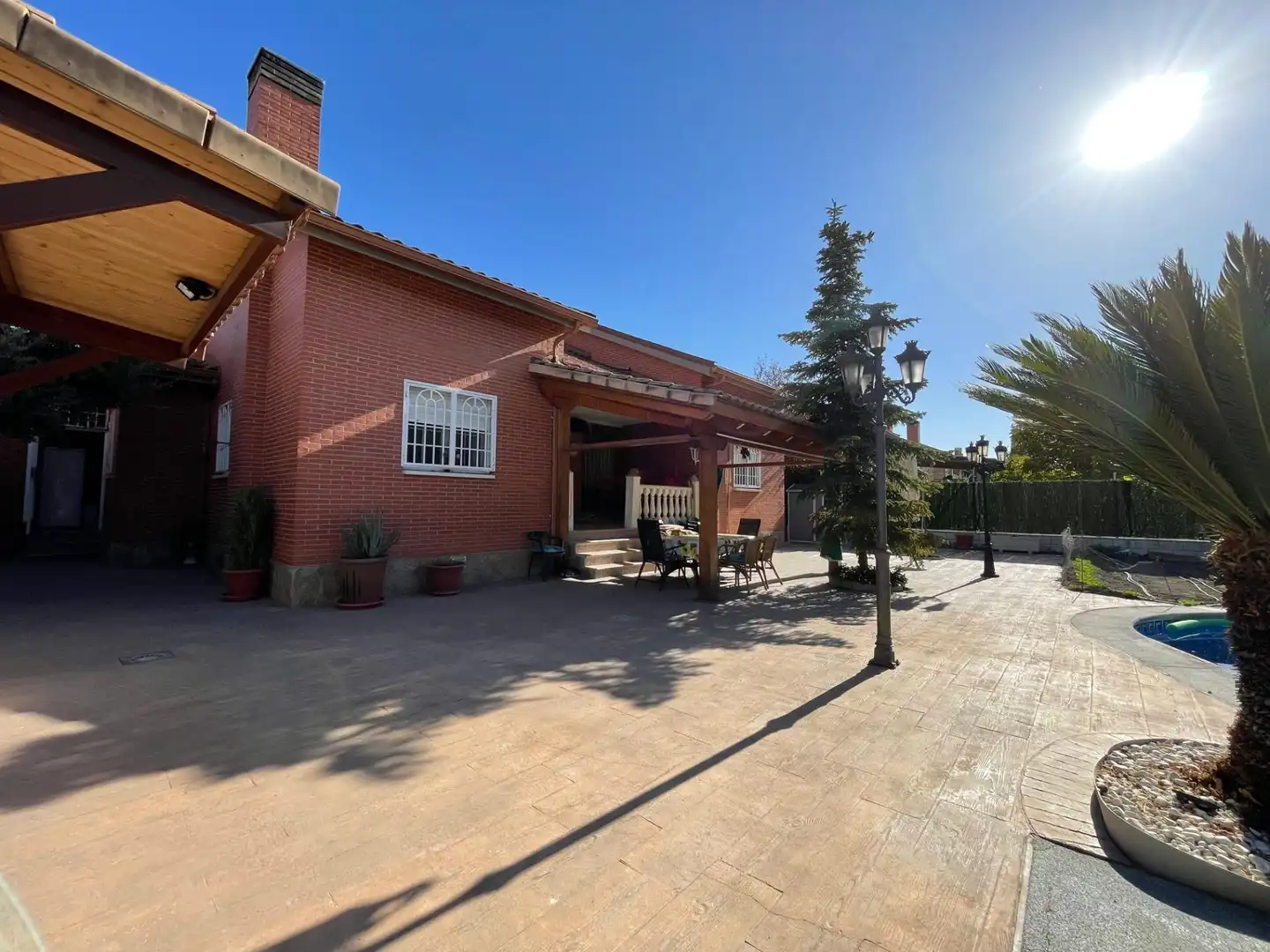 Vista exterior de Casa o chalet en venta en Rivas-Vaciamadrid con Aire acondicionado, Calefacción y Jardín privado