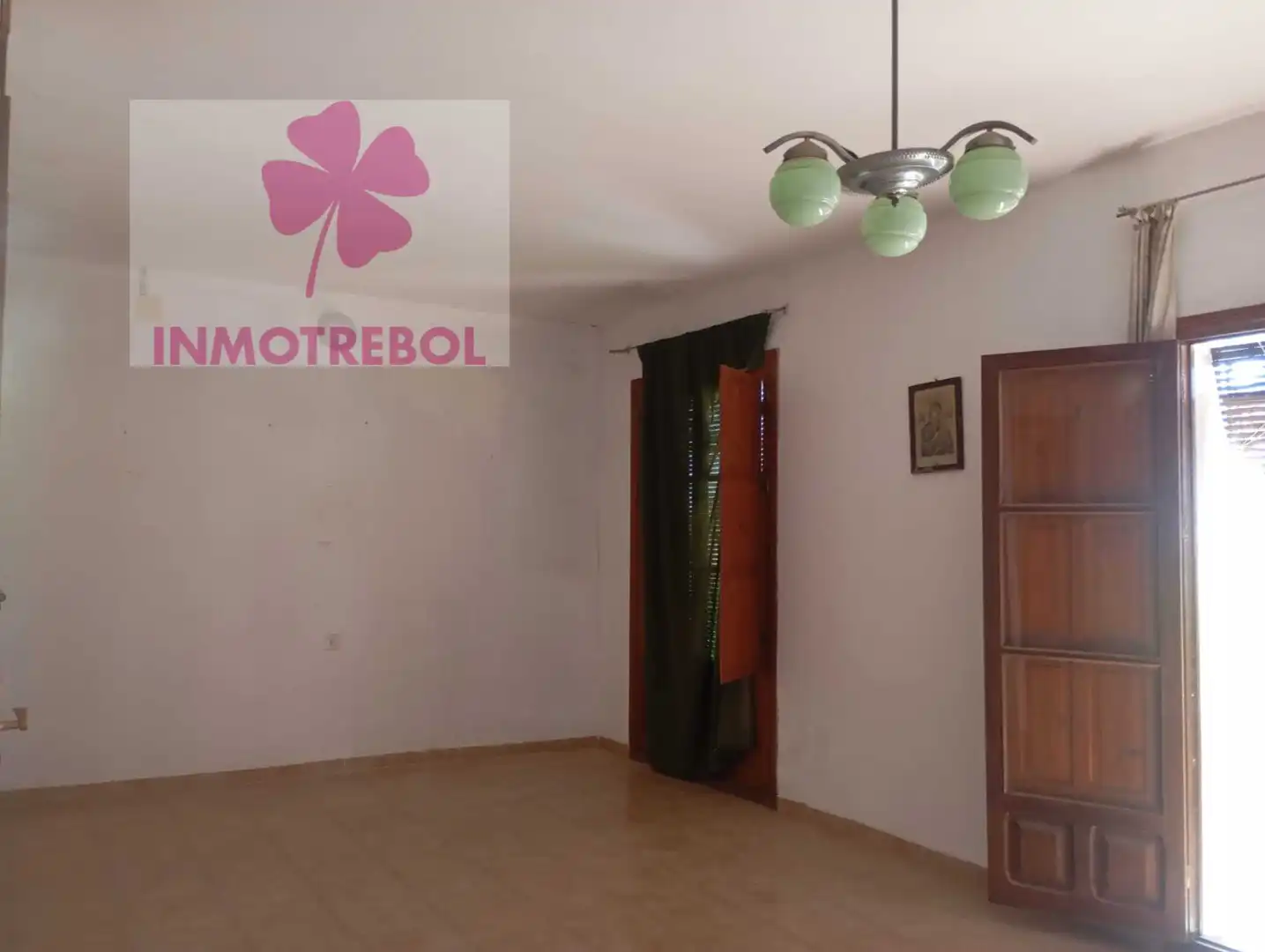Casa o xalet en venda en Villanueva del Ariscal amb Traster i Balcó