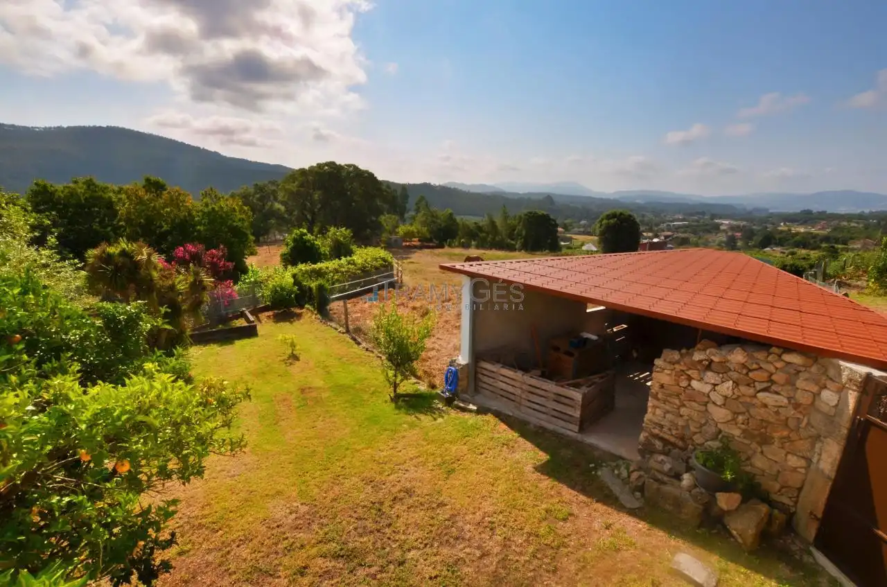 Terrassa de Casa o xalet en venda en O Rosal   amb Calefacció, Jardí privat i Terrassa