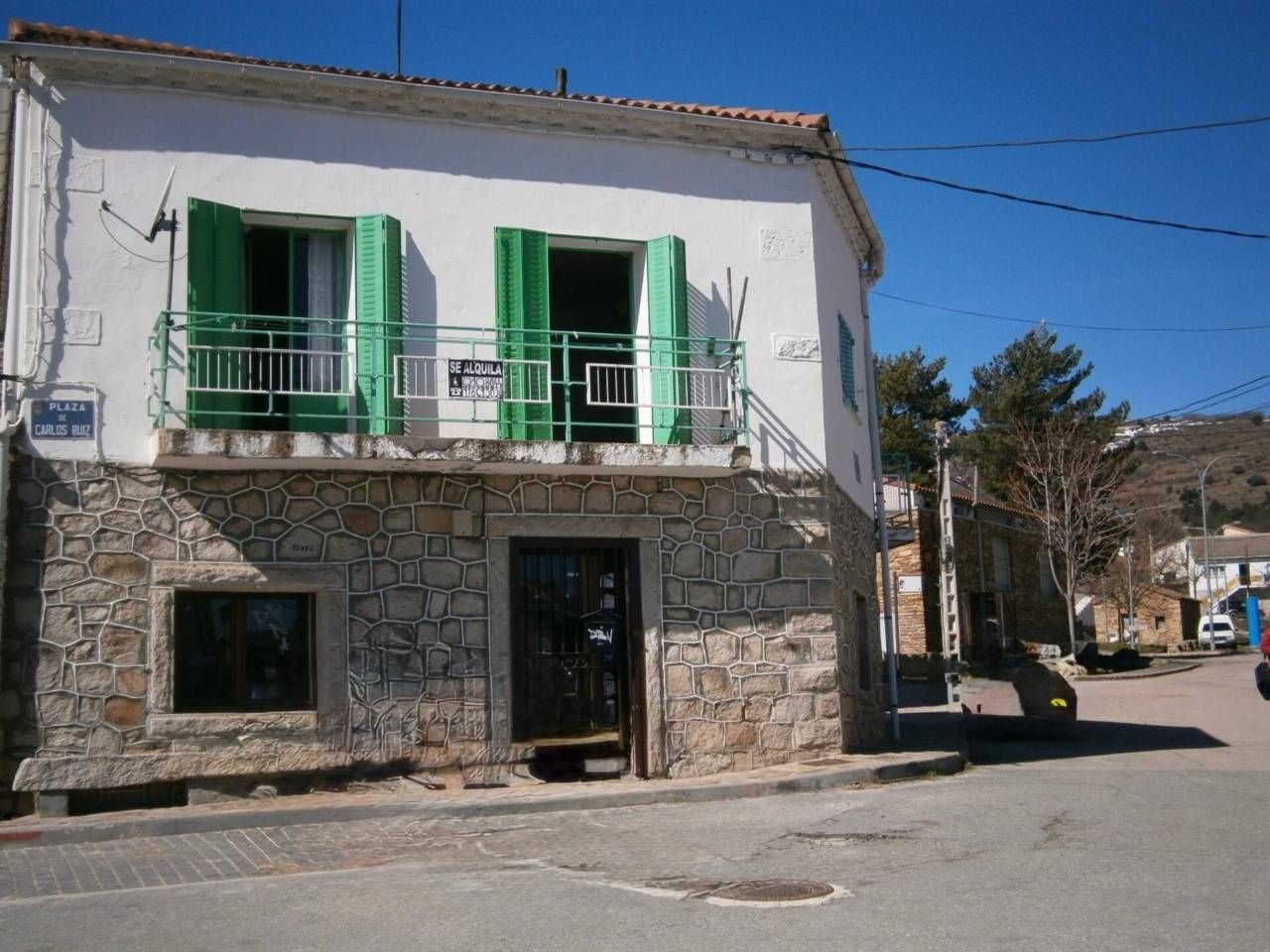 Exterior view of House or chalet for sale in Gargantilla del Lozoya  with Heating, Terrace and Storage room