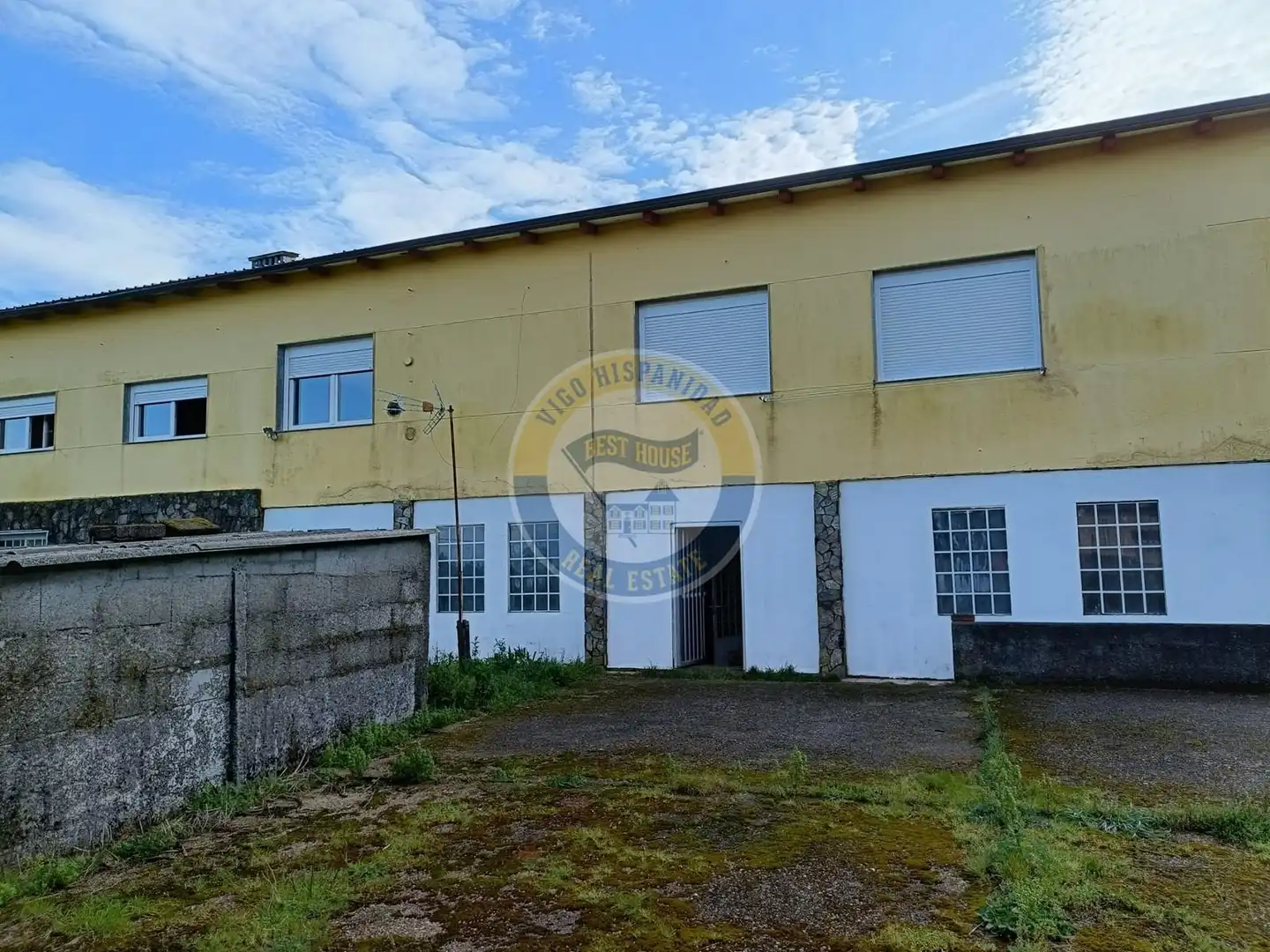 Vista exterior de Finca rústica en venta en Vigo  con Calefacción, Trastero y Piscina
