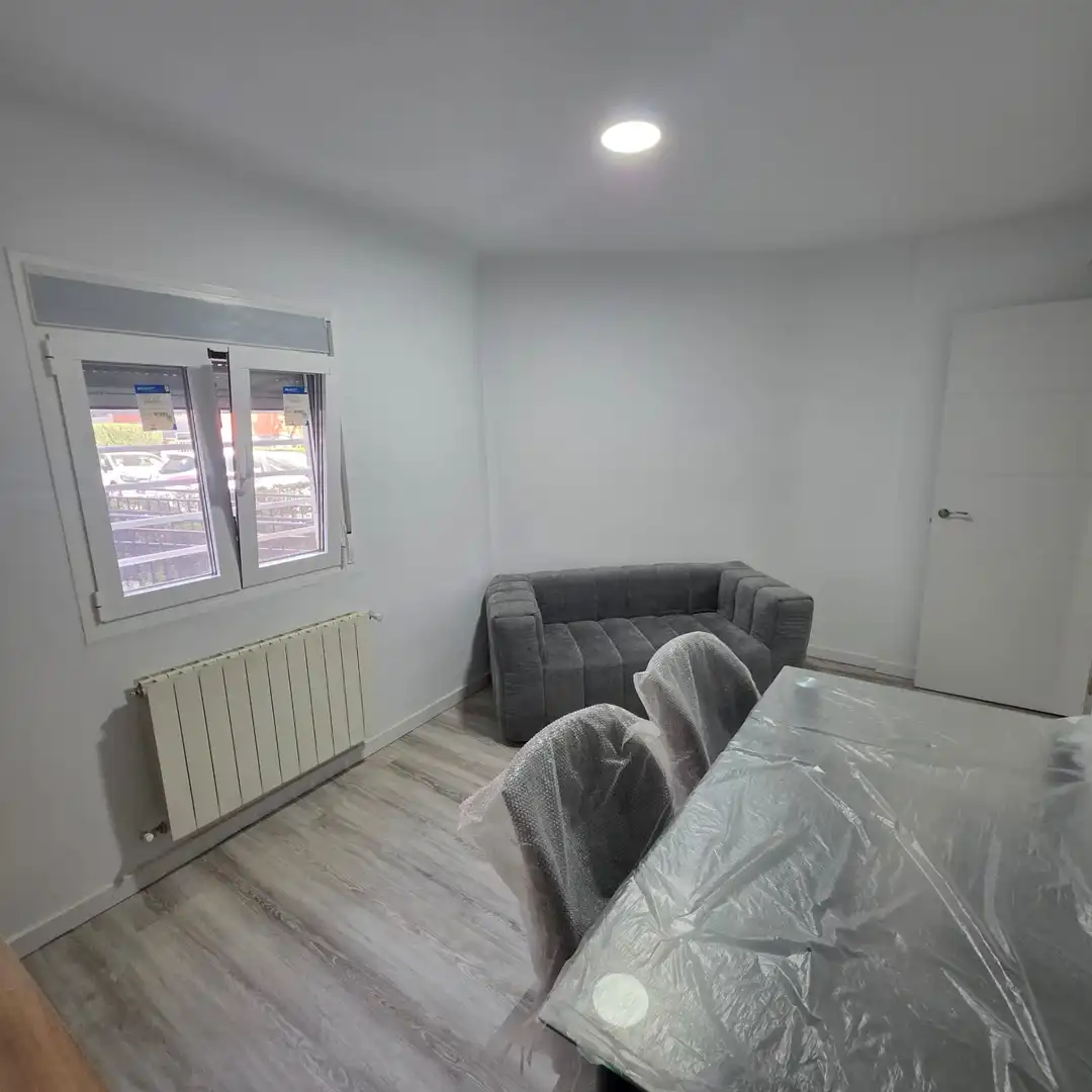 Bedroom of Flat for sale in Madrid  with Heating, Private garden and Furnished