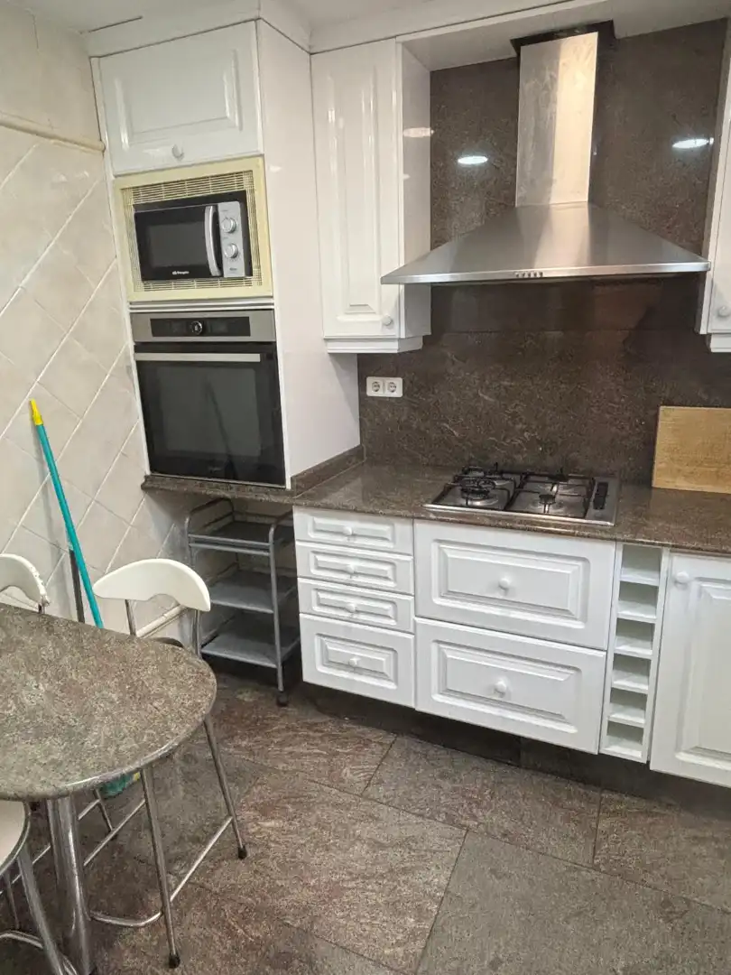 Küche von Wohnung zur Miete in Valencia mit Klimaanlage, Heizung und Möbliert
